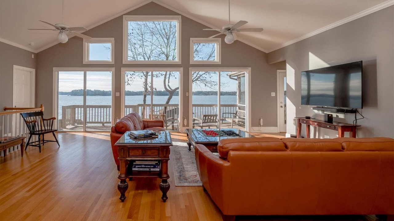 Photo of Livingroom in Henrico