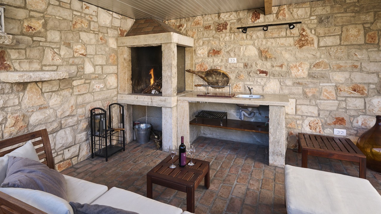 Photo of Outdoor in Krizine