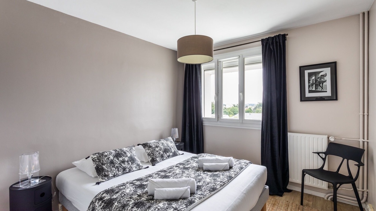 Photo of Bedroom in Boulevard des Poilus