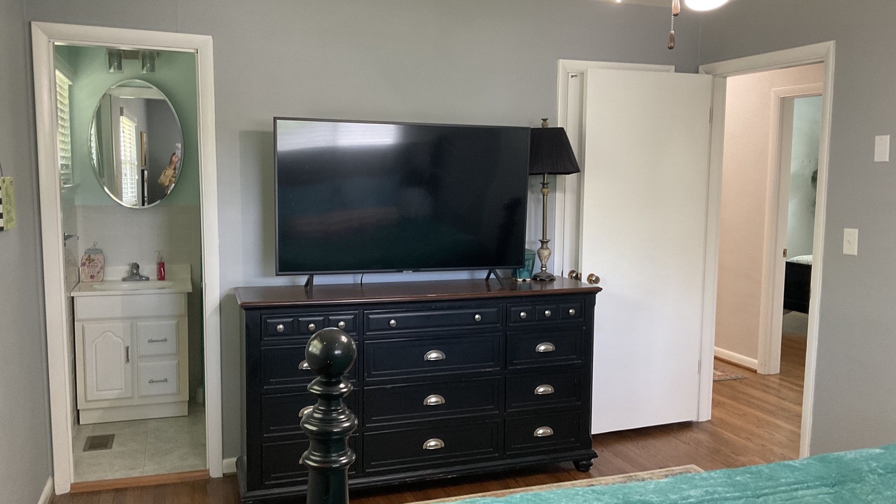 Photo of Bedroom in Lupton City