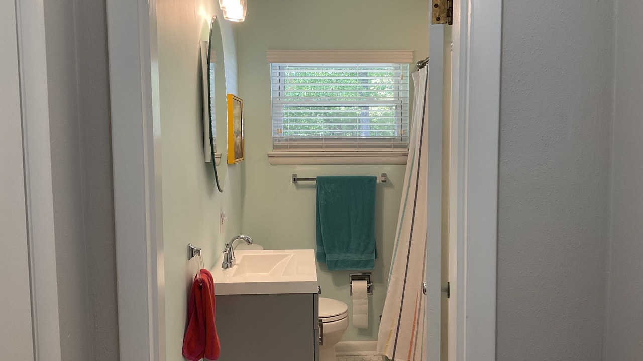 Photo of Bathroom in Lupton City