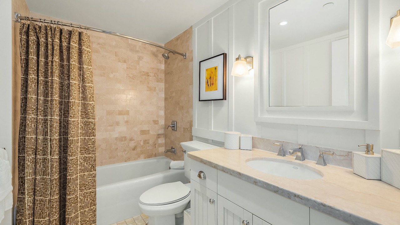 Photo of Bathroom in Kahuku