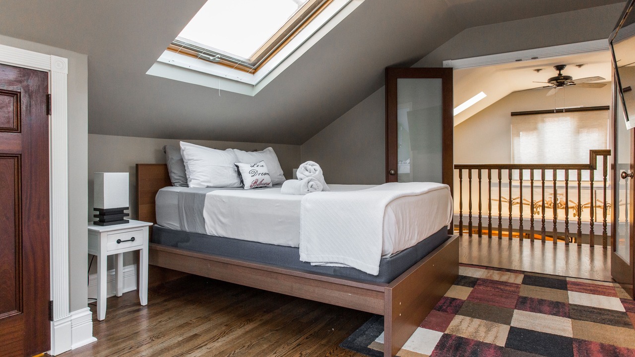 Photo of Bedroom in Old Town Triangle