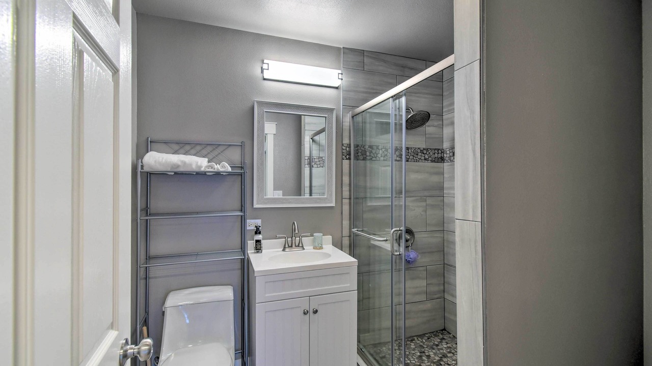 Photo of Bathroom in Allyn-Grapeview