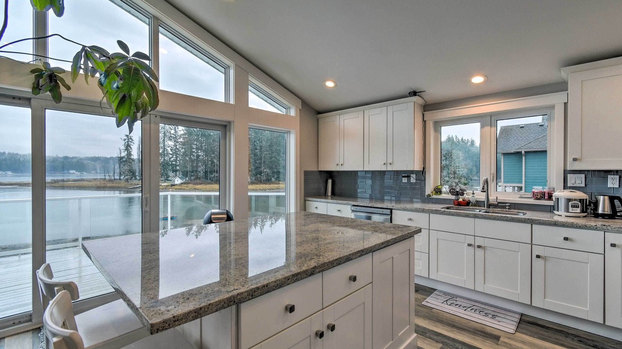 Photo of Others in Allyn-Grapeview