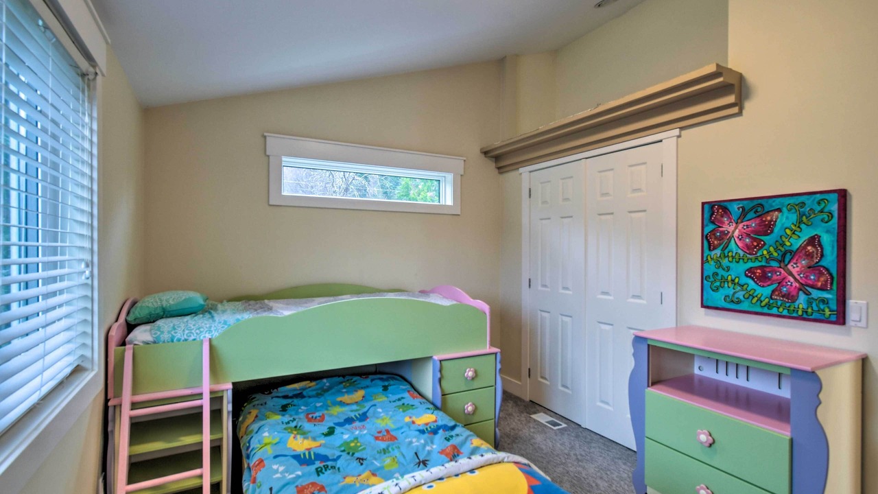 Photo of Others in Allyn-Grapeview