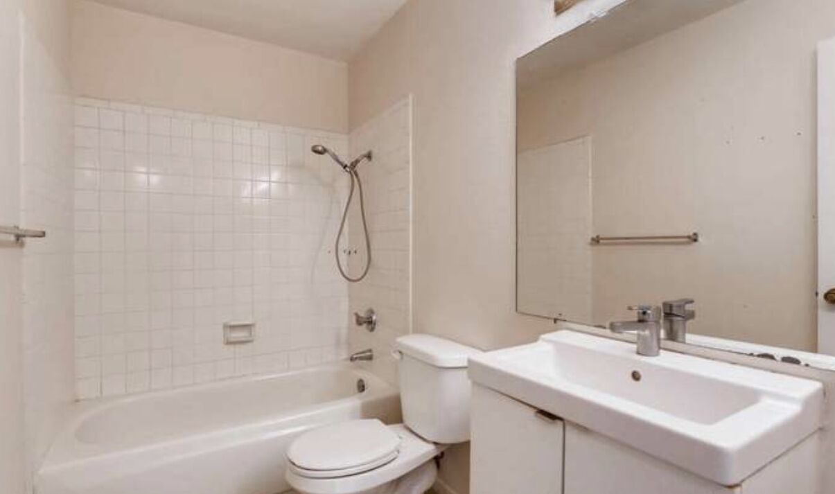 Photo of Bathroom in Orangedale Place