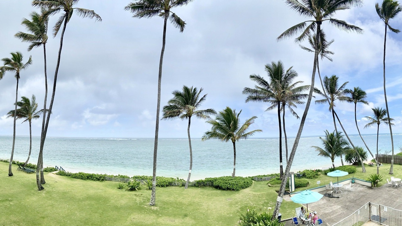 Photo of Patio Balcony in Punaluu