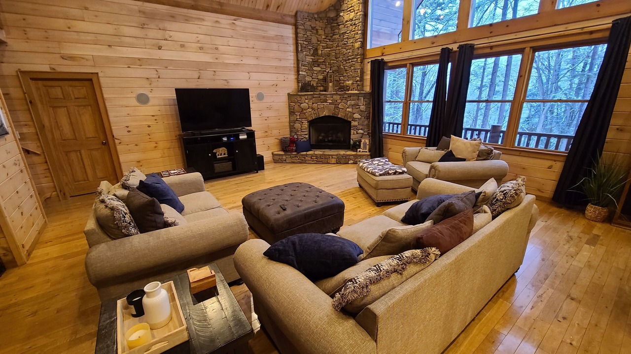 Photo of Livingroom in Blue Ridge