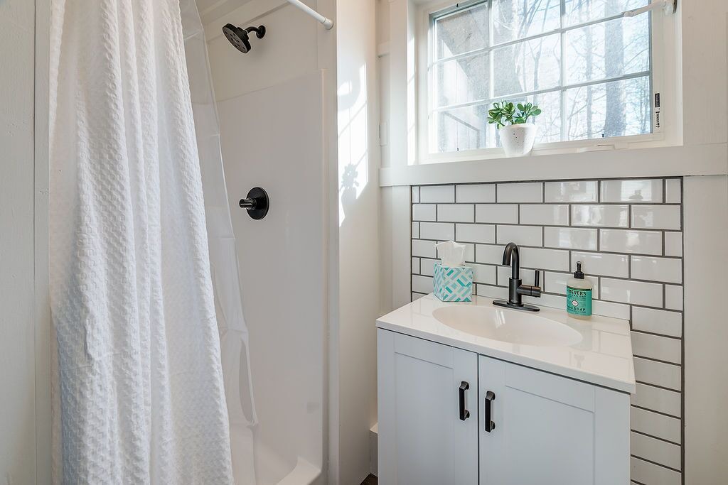 Photo of Bathroom in Fairview