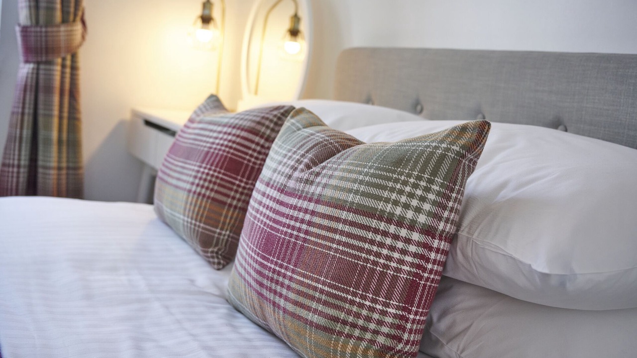 Photo of Others in Natland