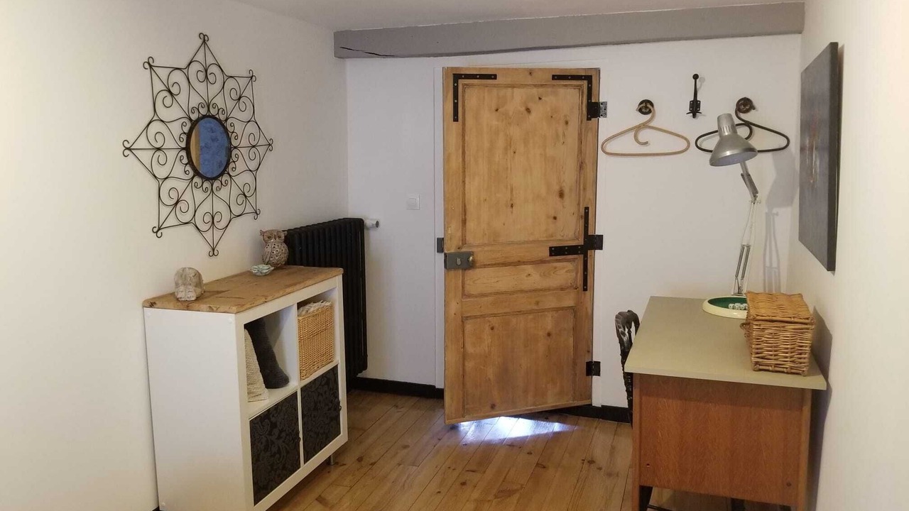 Photo of Bedroom in Meursault