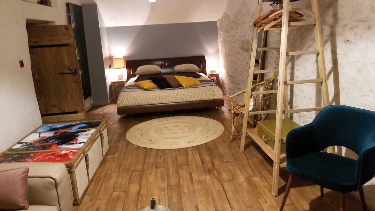 Photo of Bedroom in Meursault