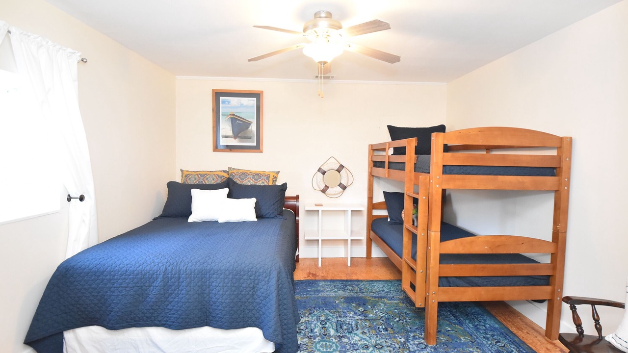Photo of Bedroom in Whitney