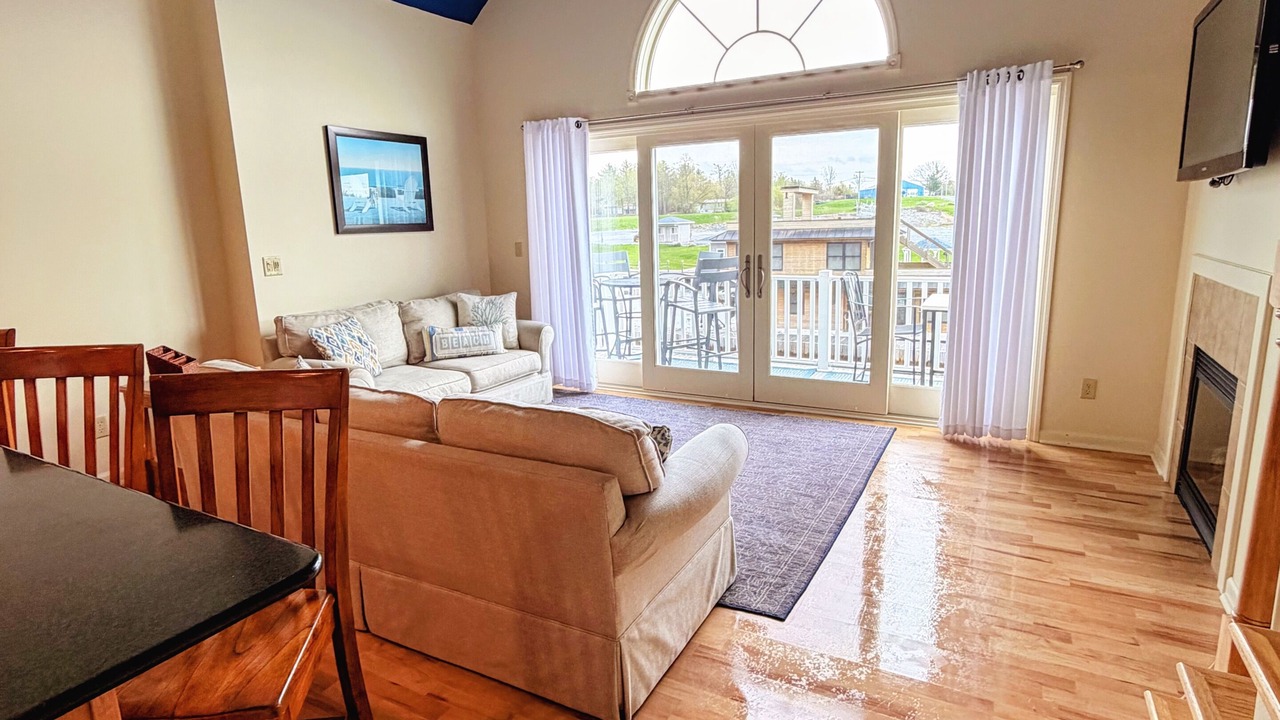 Photo of Livingroom in Alexandria Bay