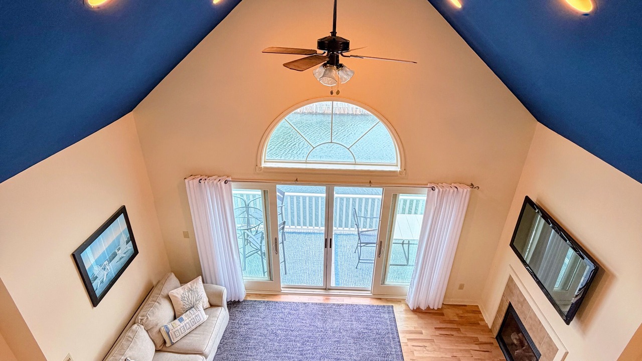 Photo of Livingroom in Alexandria Bay