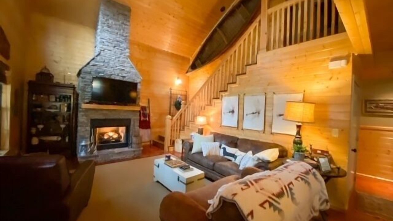 Photo of Livingroom in Ellijay