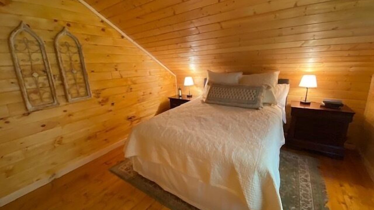 Photo of Bedroom in Ellijay