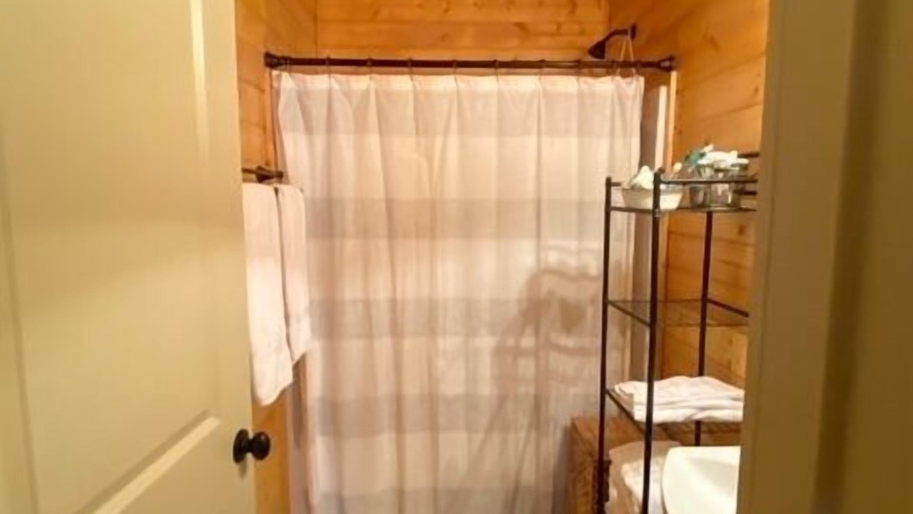Photo of Bathroom in Ellijay