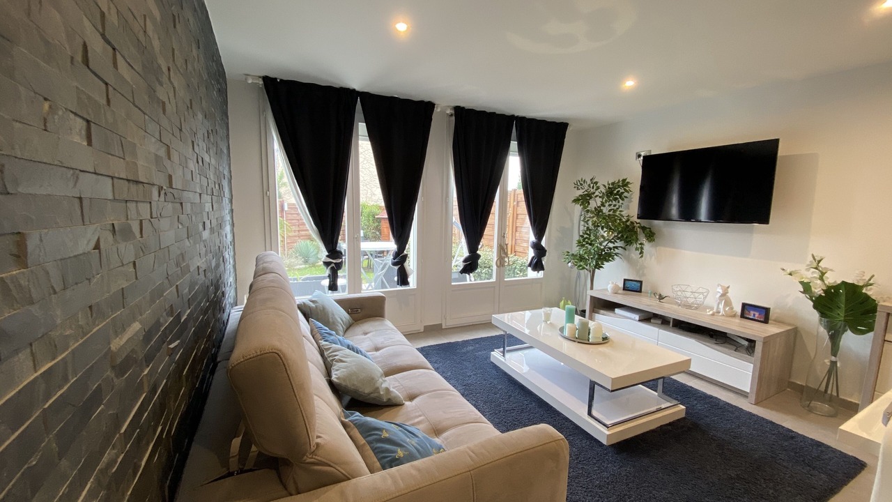 Photo of Livingroom in Roissy-en-Brie