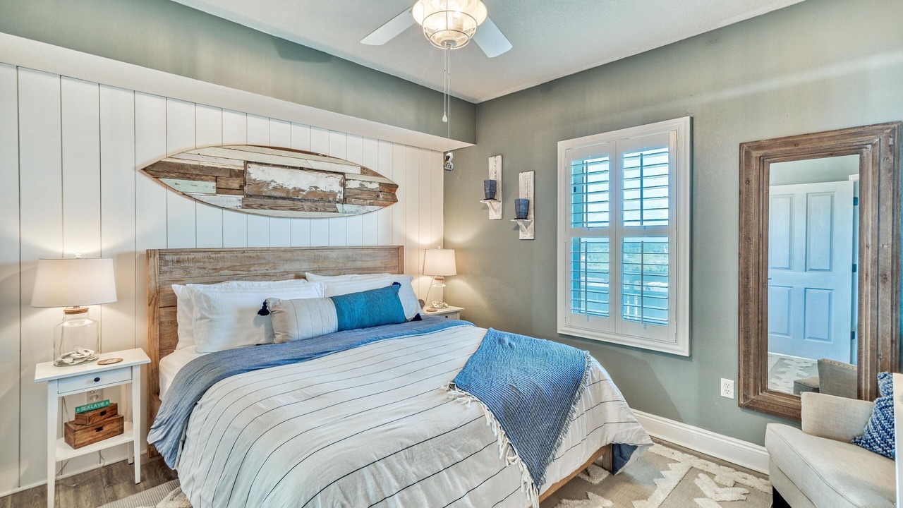 Photo of Bedroom in Miramar Beach