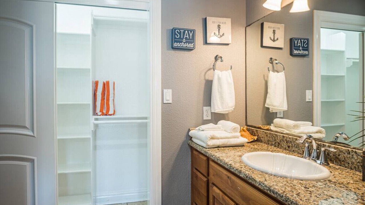 Photo of Bathroom in Sand Point