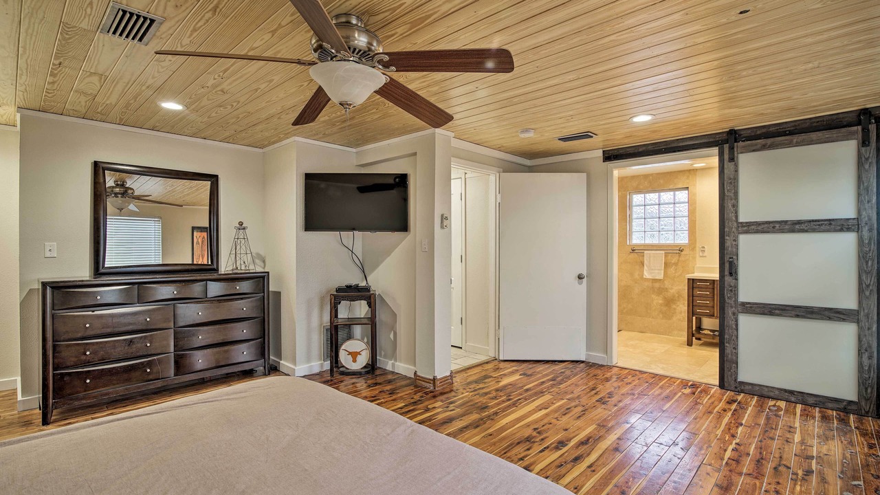 Photo of Bedroom in Rockport
