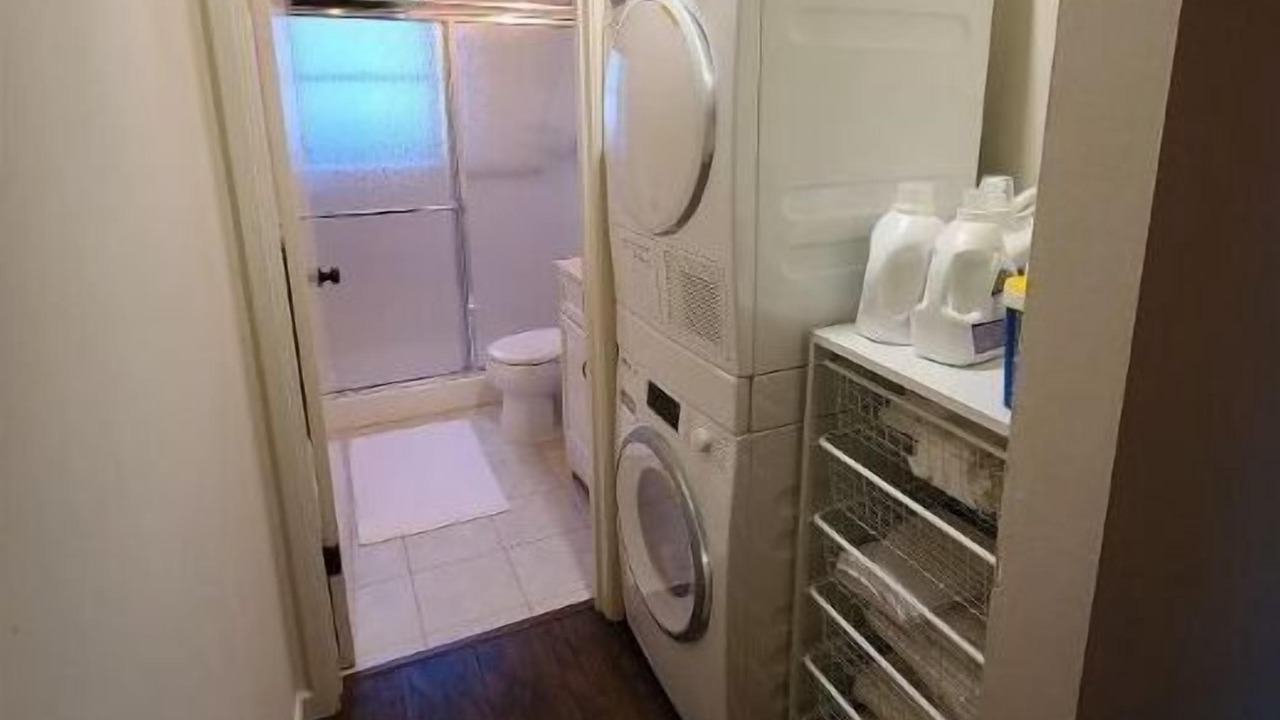 Photo of Bathroom in West Alameda