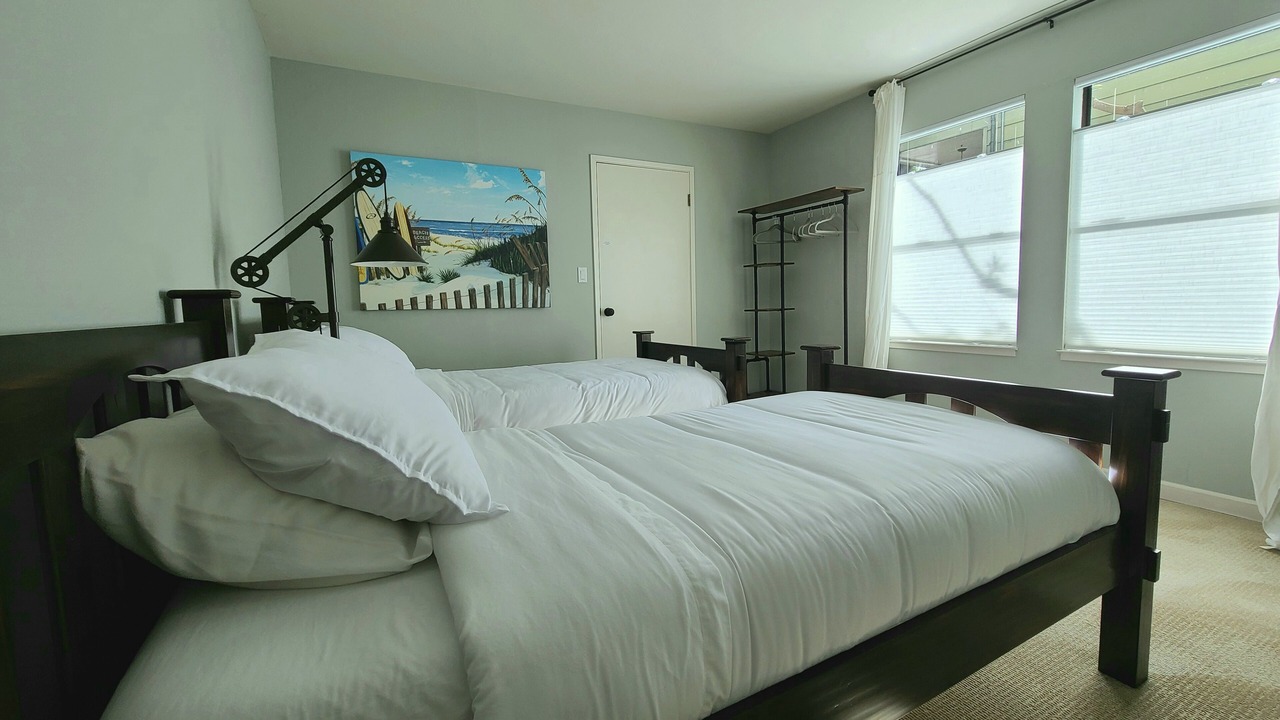 Photo of Bedroom in West Alameda