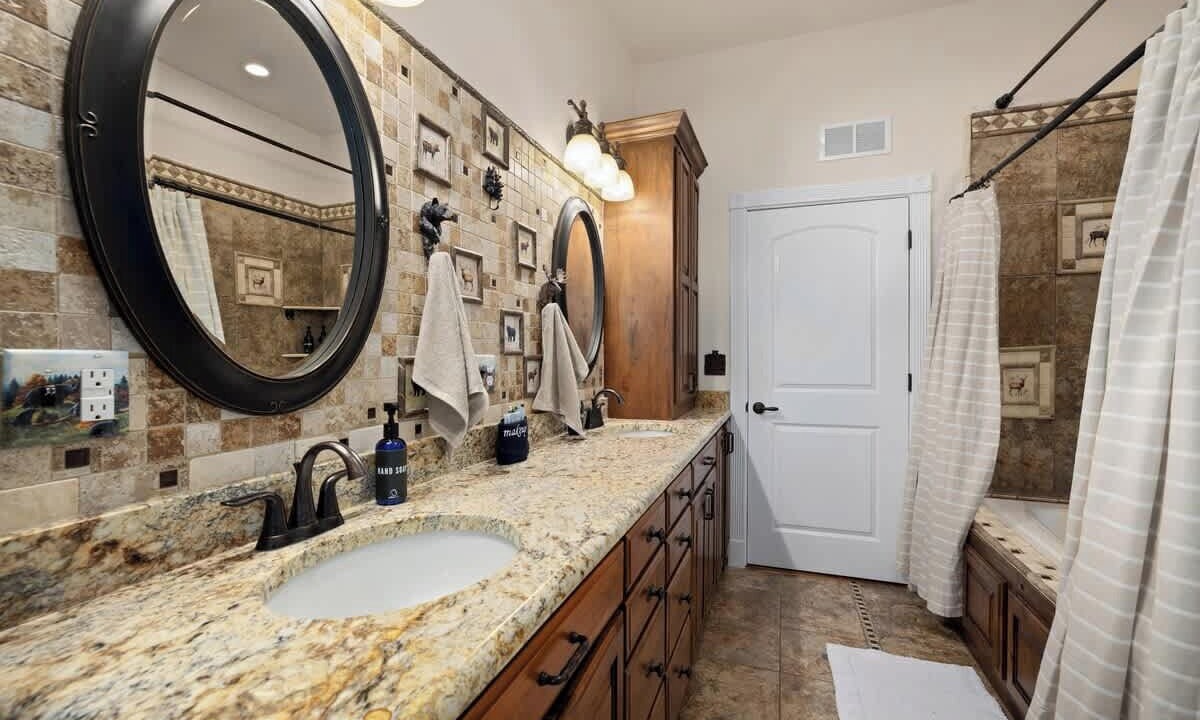 Photo of Bathroom in Sylvan Shores
