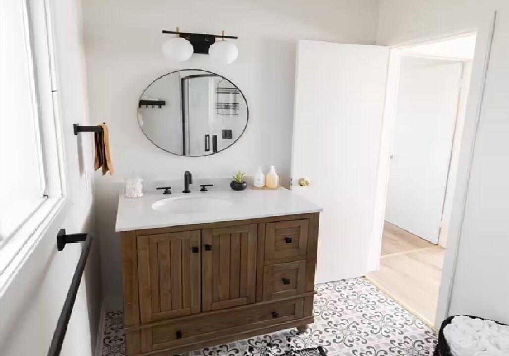 Photo of Bathroom in Sainte-Anne-de-Kent