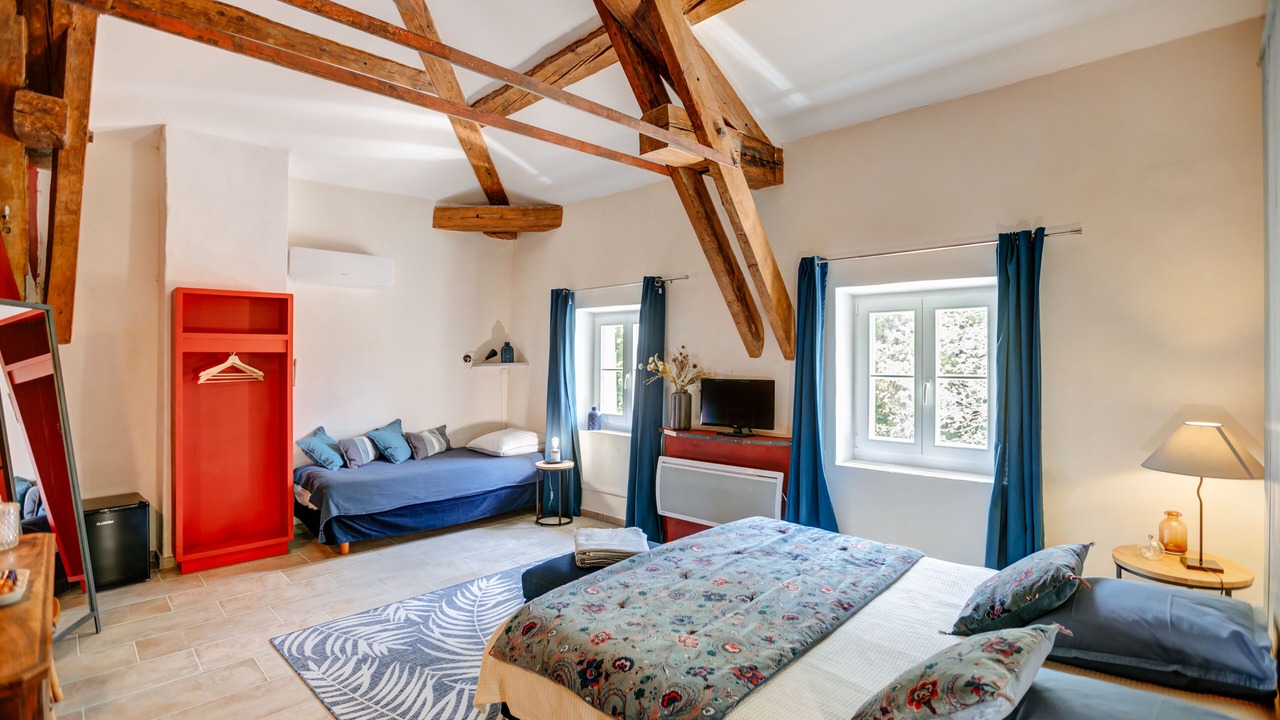 Photo of Bedroom in Pont-Saint-Esprit