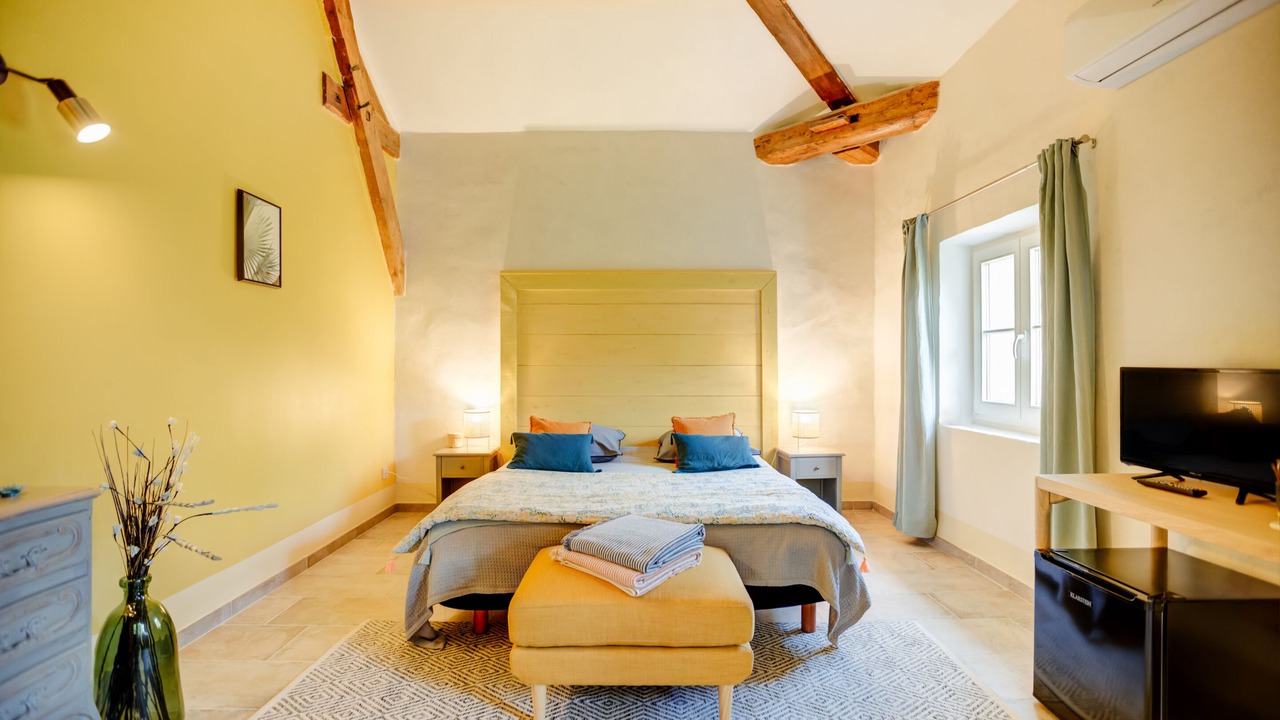 Photo of Bedroom in Pont-Saint-Esprit