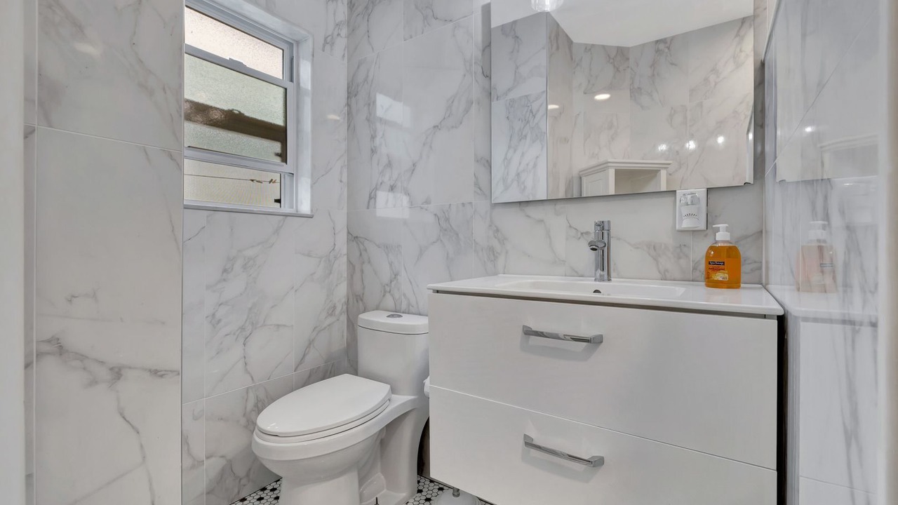 Photo of Bathroom in Ocean Ridge