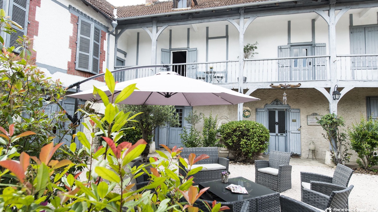 Photo of Outdoor in Laas