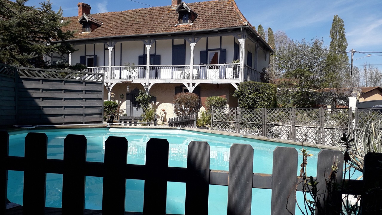 Photo of Outdoor in Laas