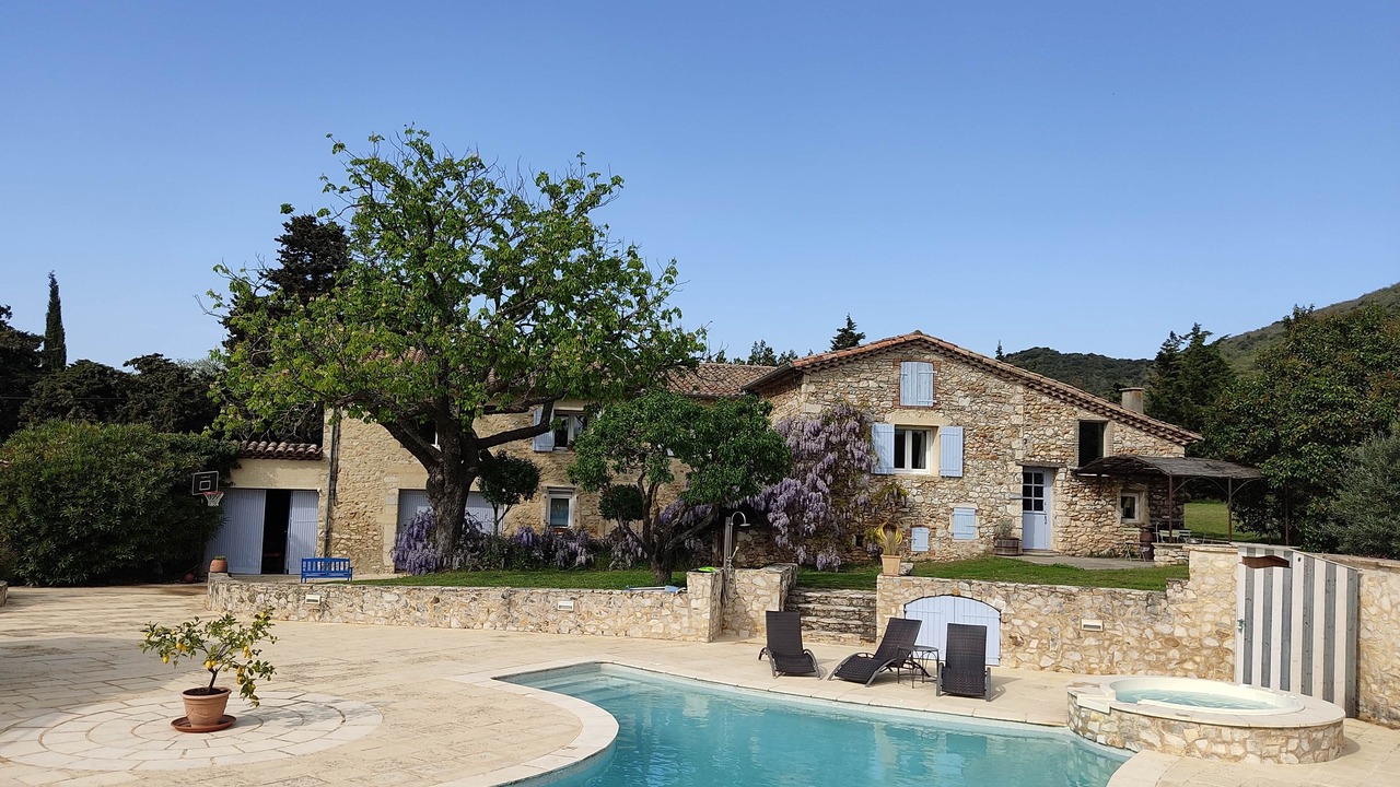 Photo of Outdoor in Savasse