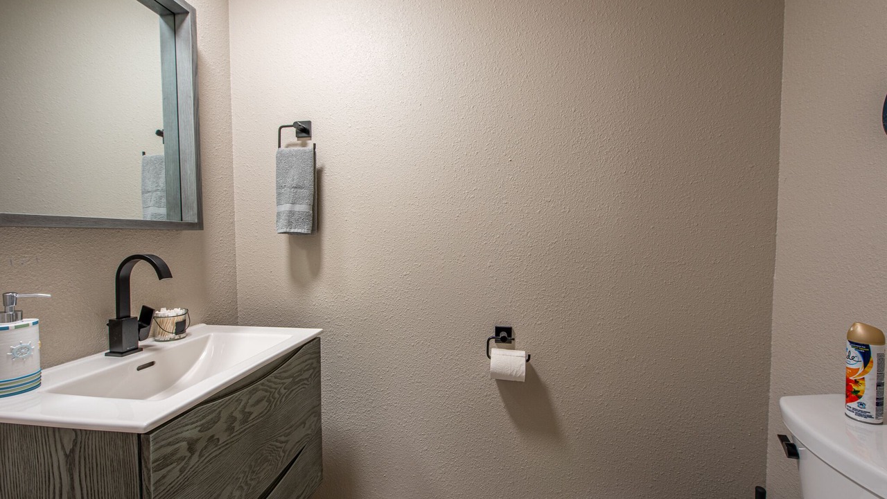 Photo of Bathroom in Reedsport