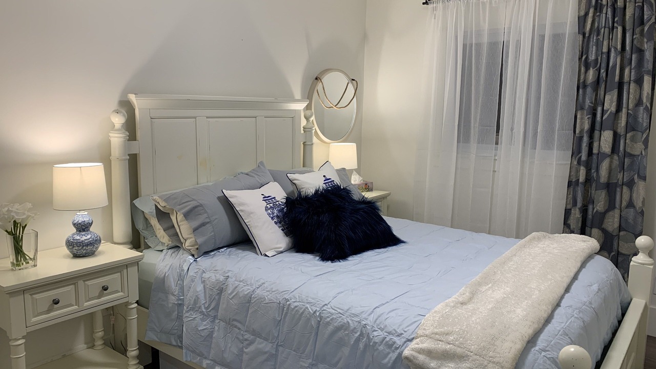 Photo of Bedroom in Strong