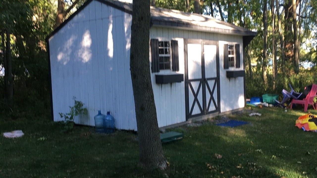 Photo of Others in Dexter