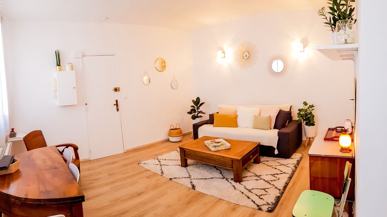 Photo of Livingroom in Quartier Saint-Marc - Croix de Pierre - Saint-Nicaise