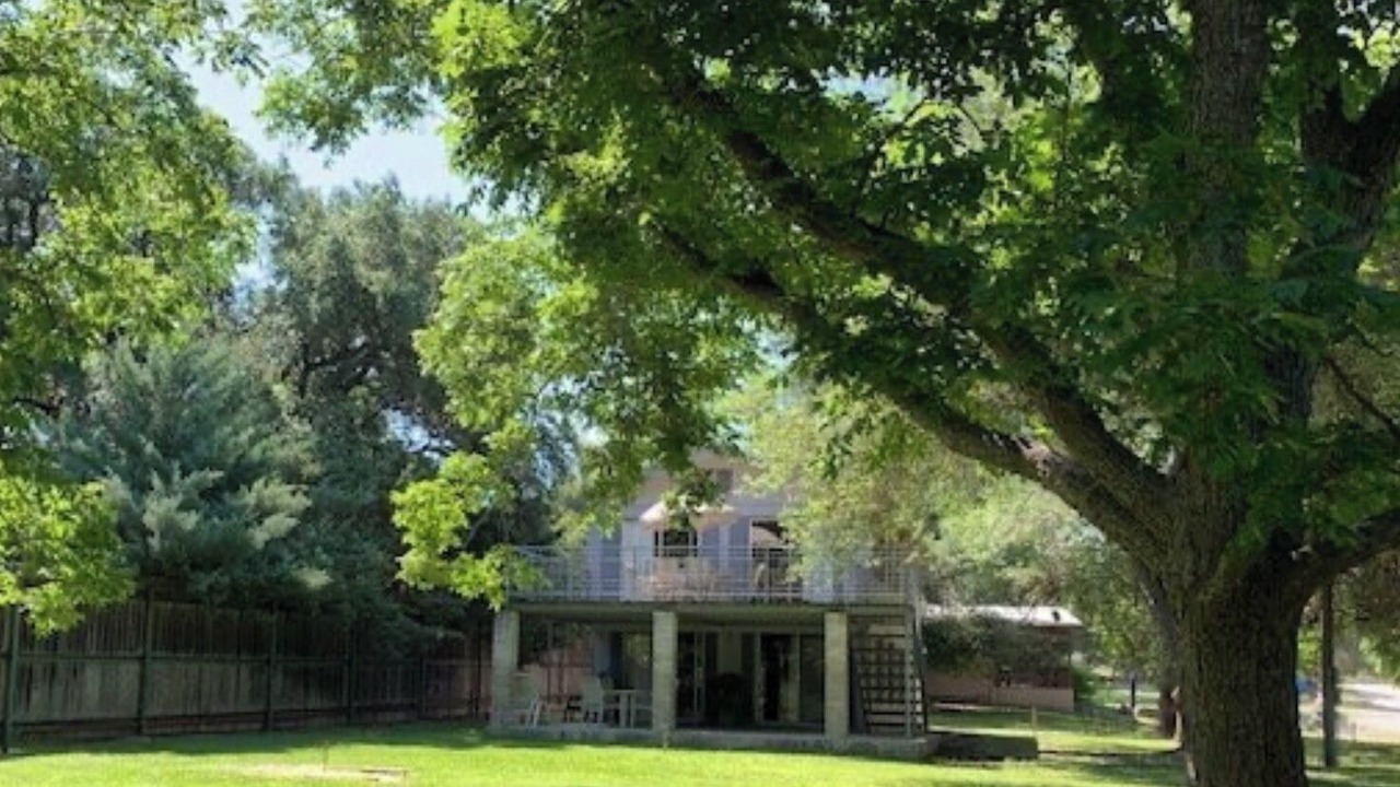 Photo of Bedroom in Leakey