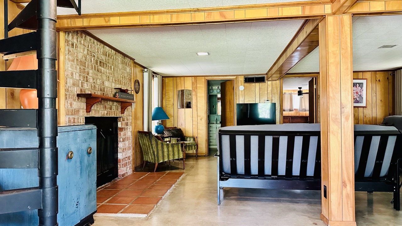 Photo of Bedroom in Leakey