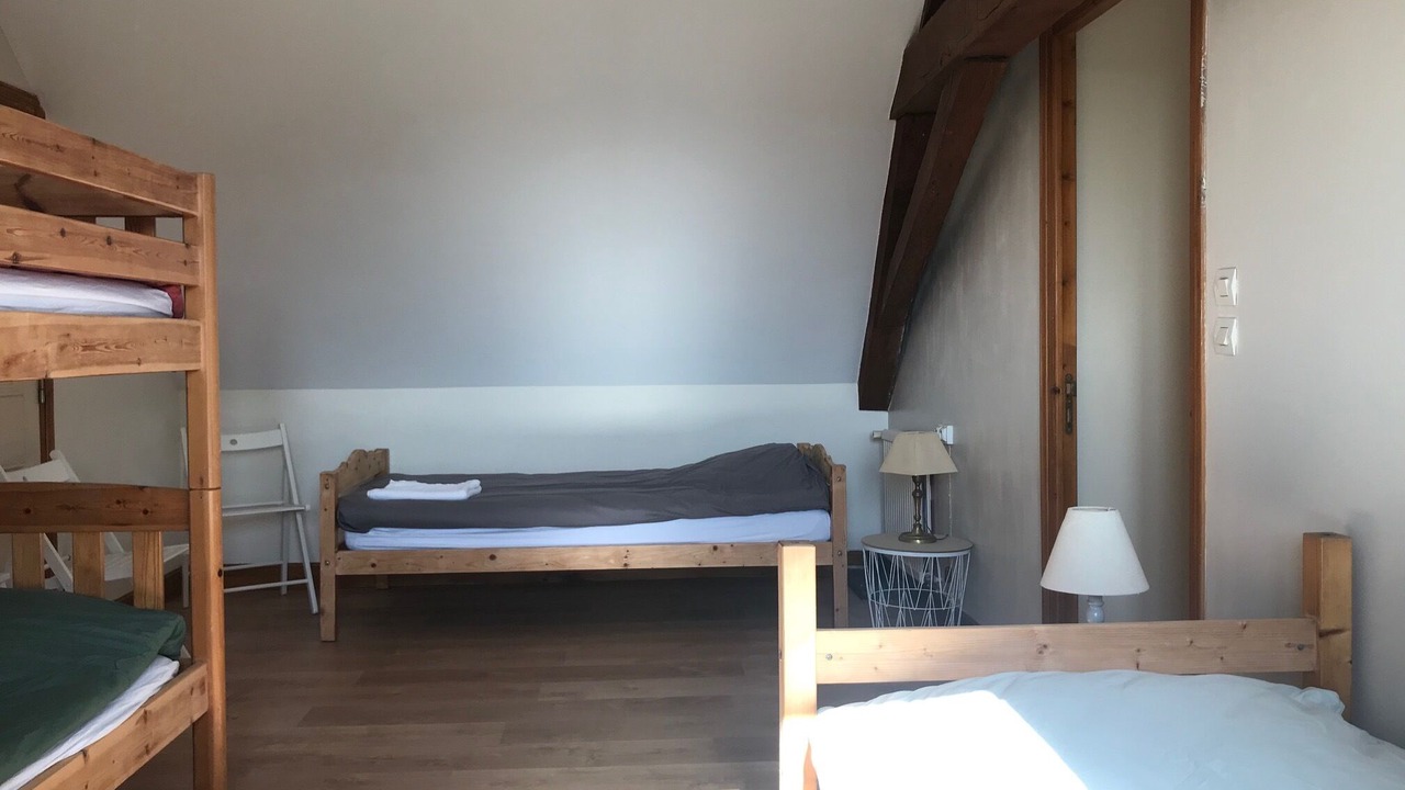 Photo of Bedroom in Gennes-sur-Glaize