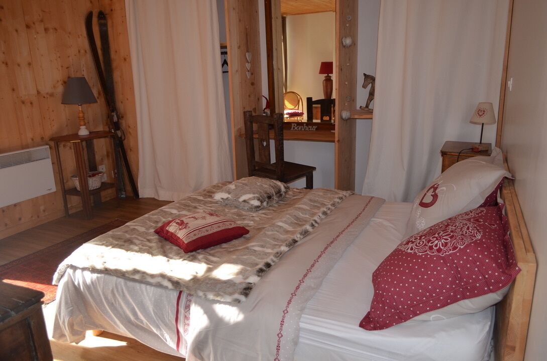 Photo of Bedroom in Moretel-de-Mailles