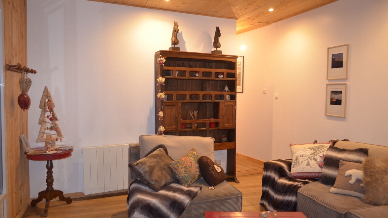 Photo of Livingroom in Moretel-de-Mailles