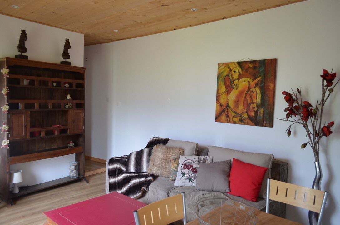 Photo of Livingroom in Moretel-de-Mailles