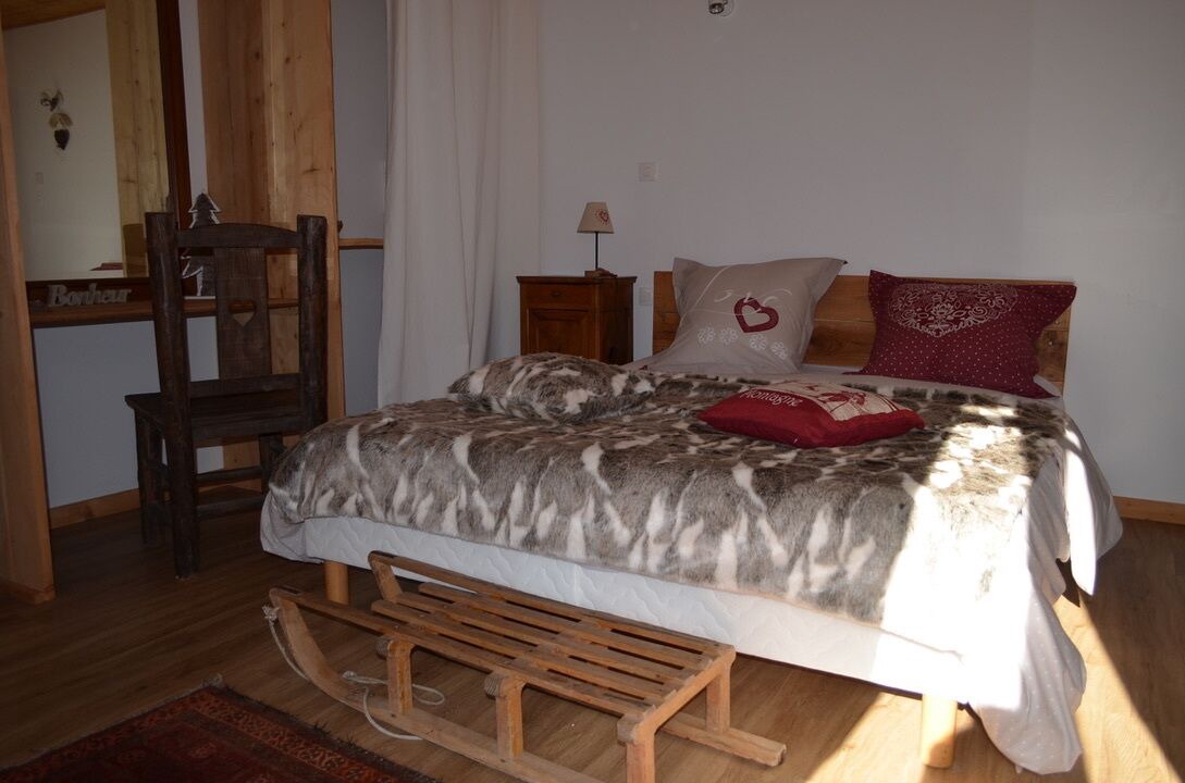 Photo of Bedroom in Moretel-de-Mailles