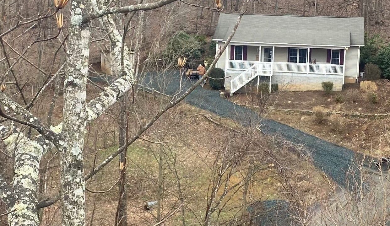 Photo of Outdoor in West Jefferson