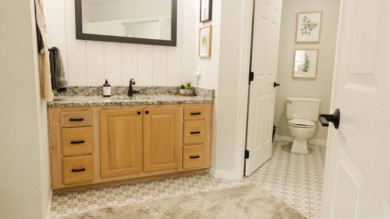 Photo of Bathroom in Table Rock
